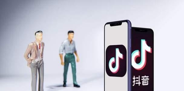 ٷô⳥αٷ